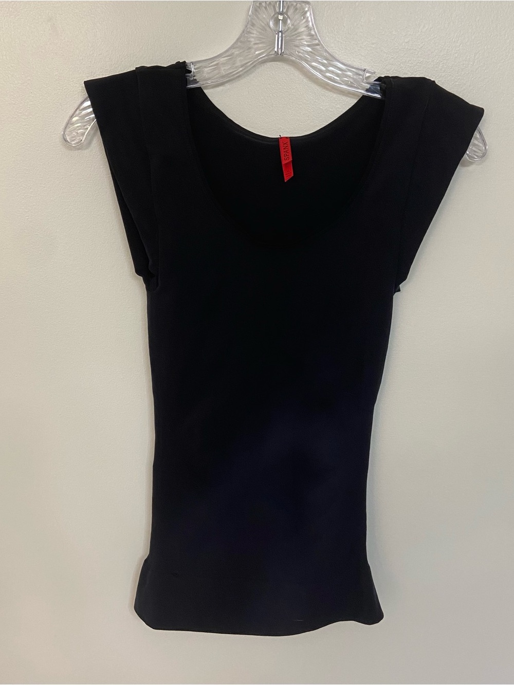 SPANXshape Women’s XL Black Shaping Top Scoop Neck Cap Sleeve Slimming